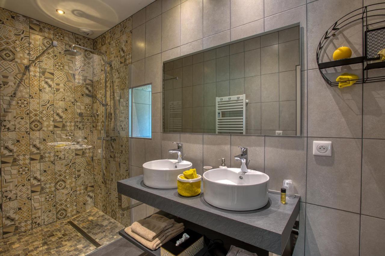 Domaine Des Pierres Blanches - Chambres D'Hotes Carlux Kültér fotó