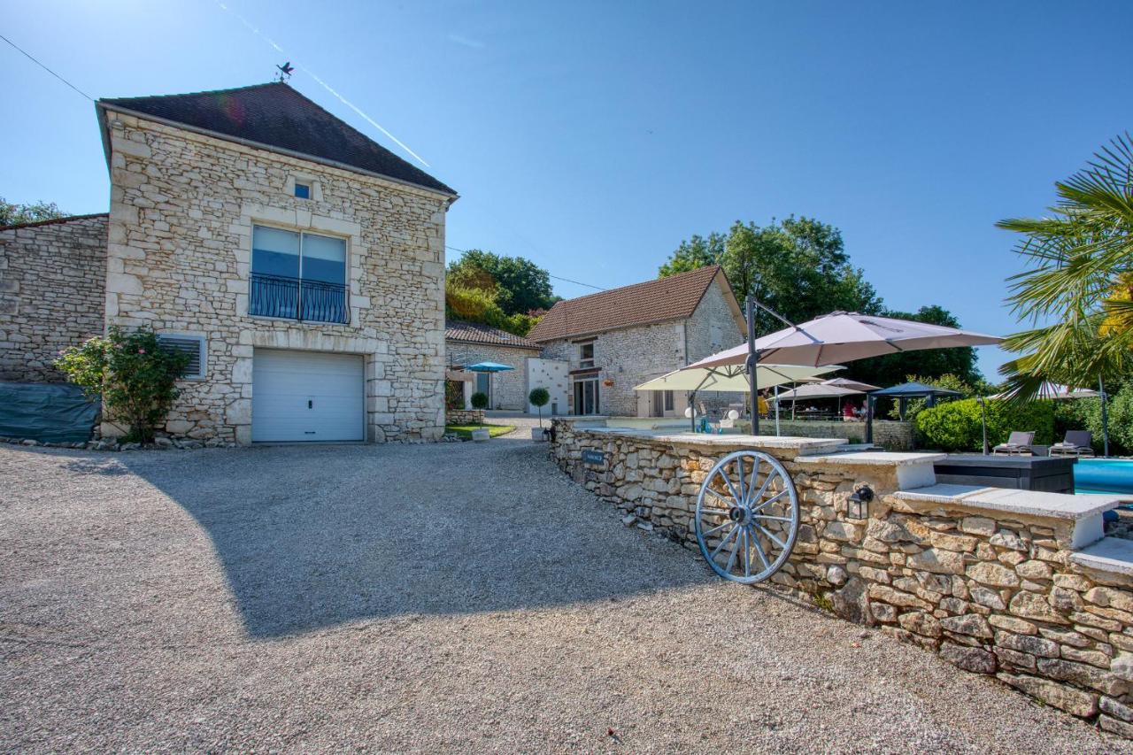Domaine Des Pierres Blanches - Chambres D'Hotes Carlux Kültér fotó