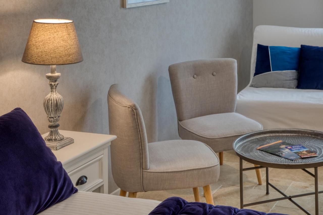 Domaine Des Pierres Blanches - Chambres D'Hotes Carlux Kültér fotó