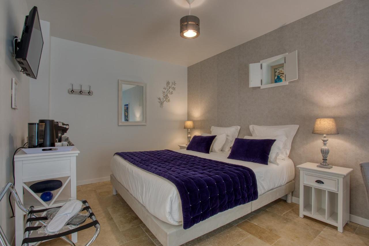 Domaine Des Pierres Blanches - Chambres D'Hotes Carlux Kültér fotó